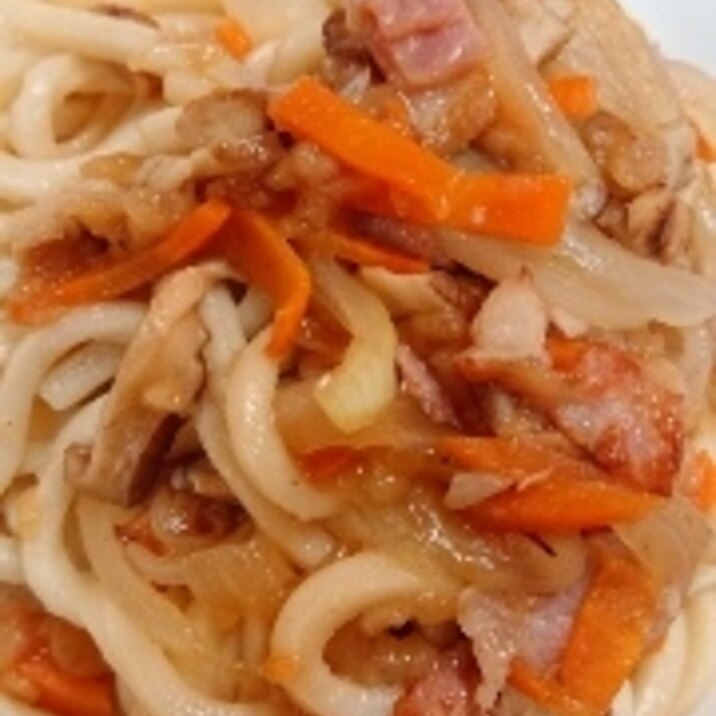 たまねぎとしいたけの焼きうどん